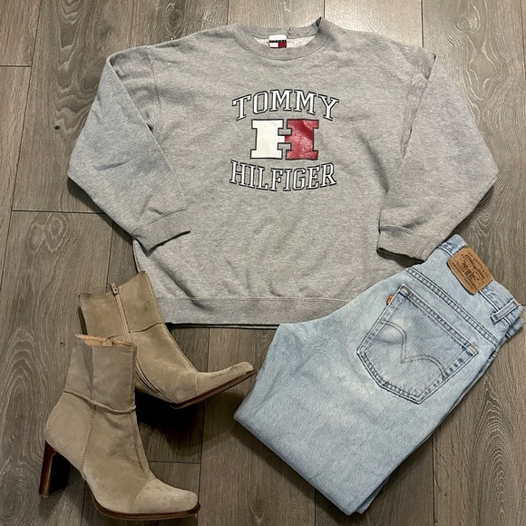 Vintage Tommy Hilfiger Crewneck Sweatshirt - Medium - Picture 1 of 4